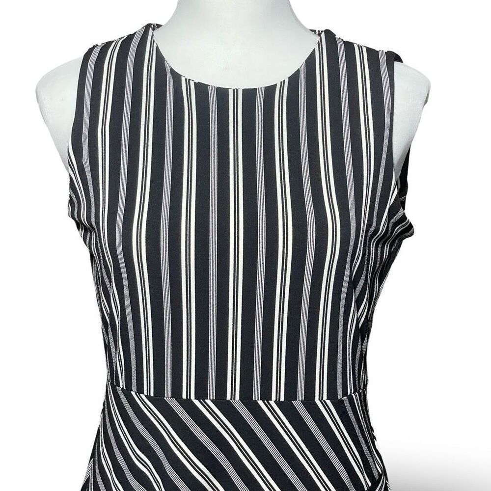 BANANA REPUBLIC Black & White Striped Dress, Asymmetrical Hem, Size SP - Picture 2 of 7